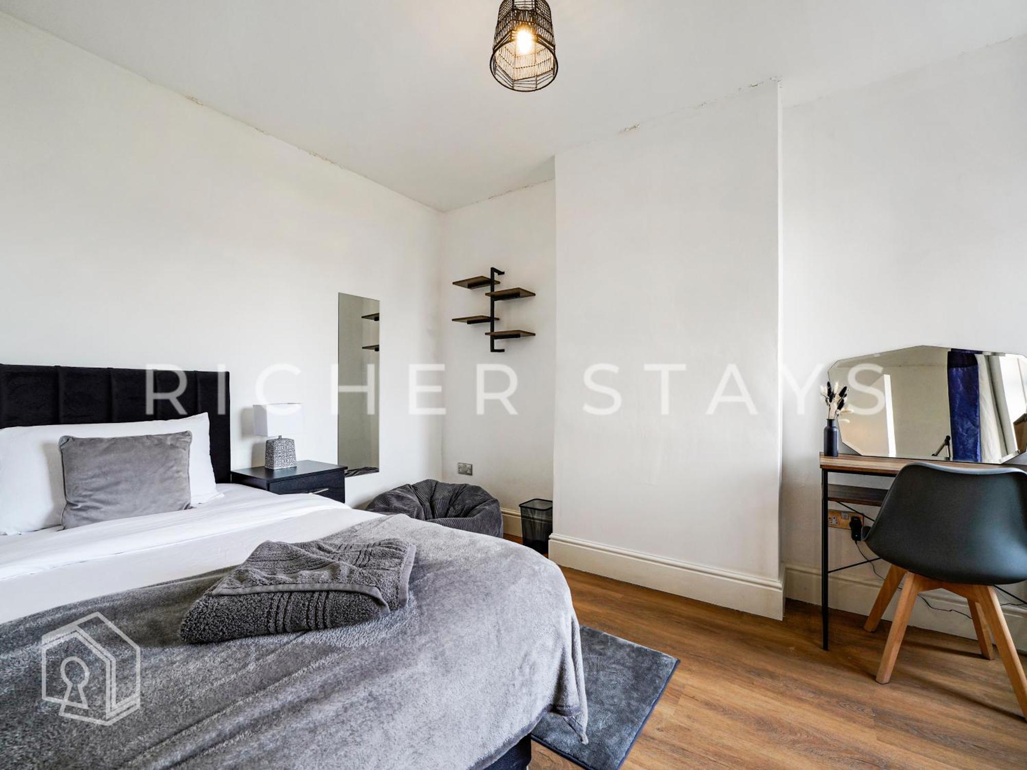 Watford Large 5Br Home - Contractors & Families Luaran gambar