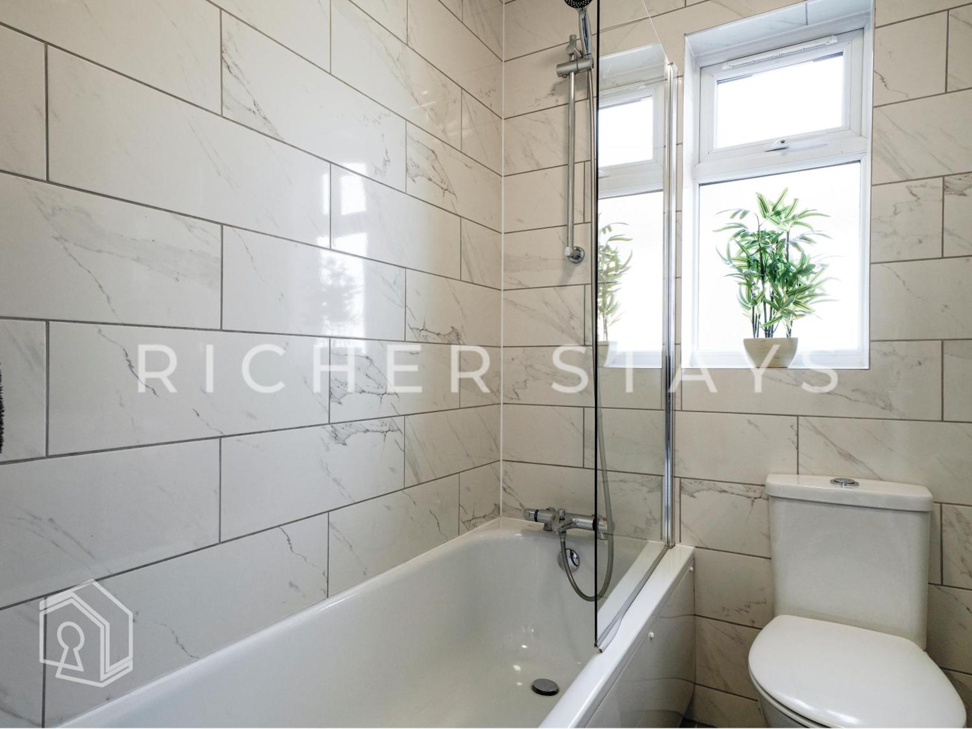 Watford Large 5Br Home - Contractors & Families Luaran gambar